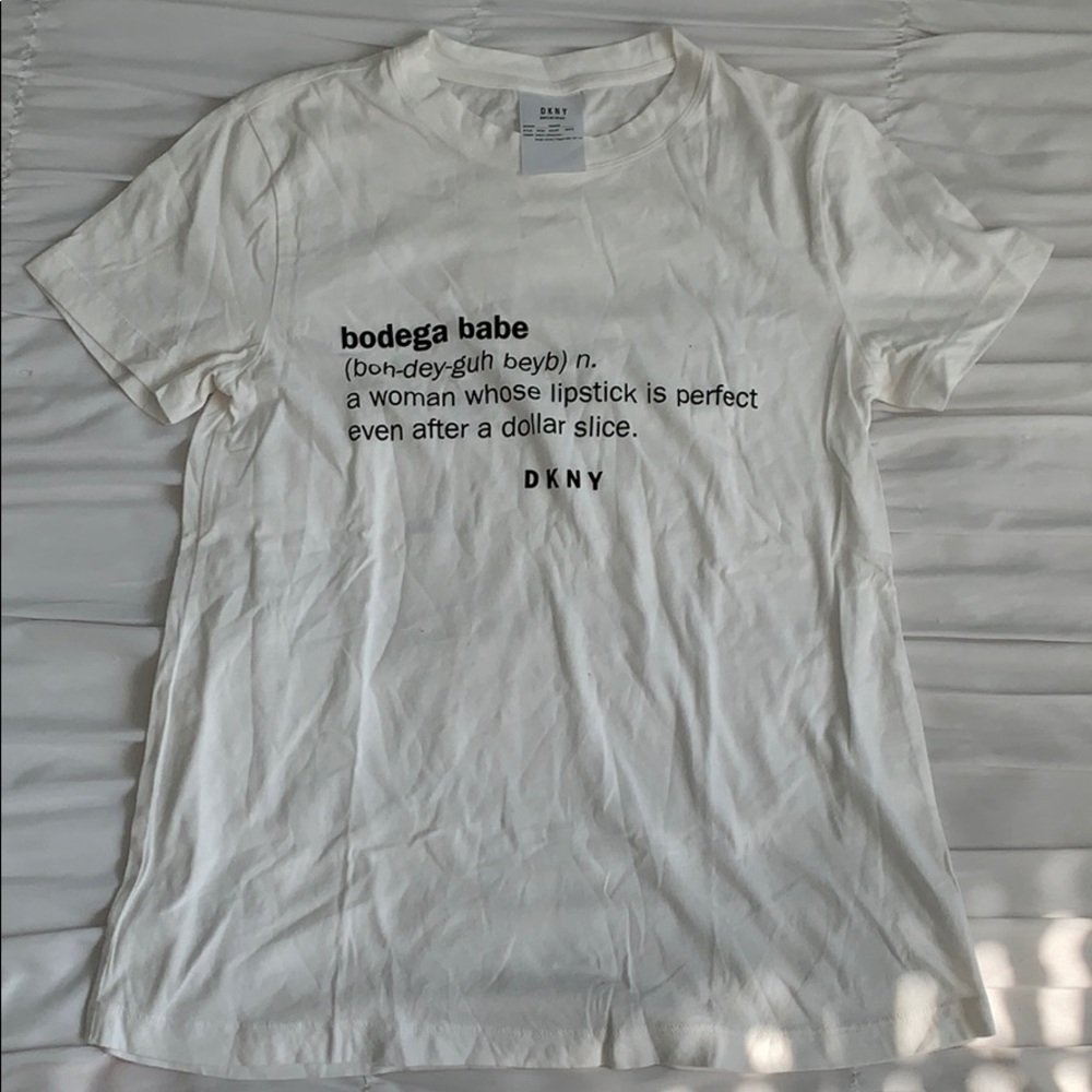 DKNY Women’s Tee Bodega Babe